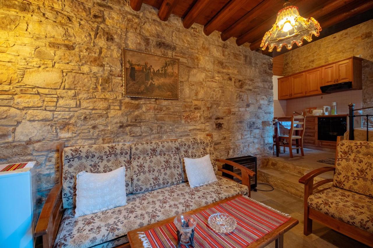 Constantias Stone Houses 로푸 외부 사진